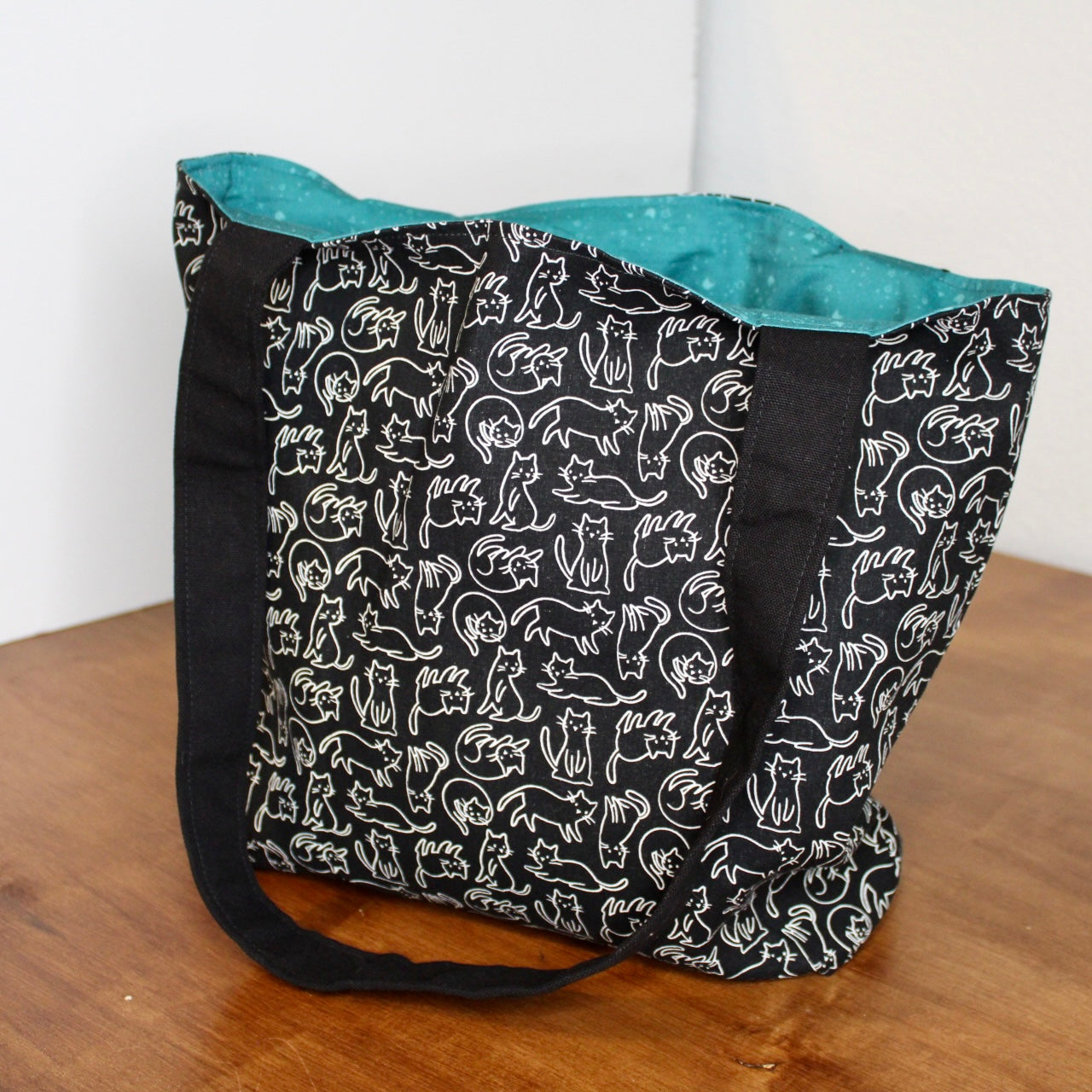 Roomy Tote