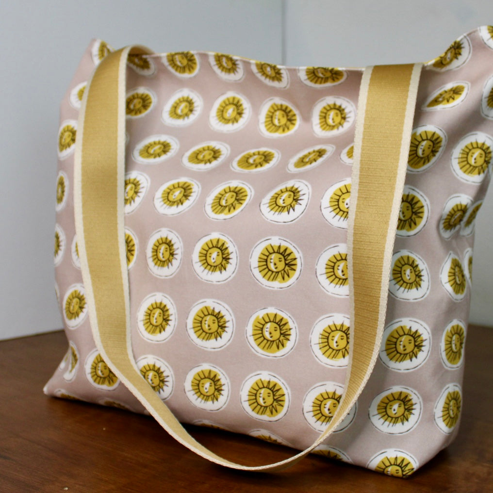 Roomy Tote