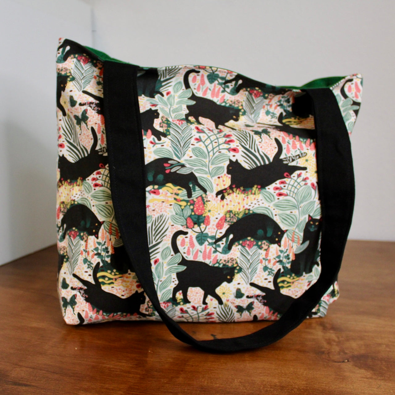 Roomy Tote
