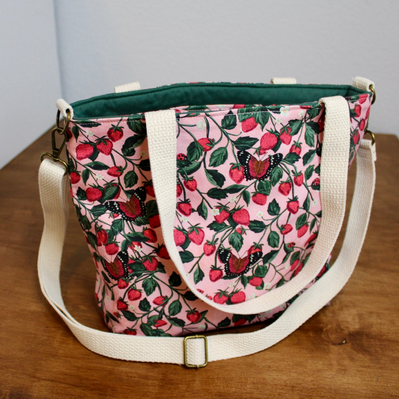 Recessed Tote